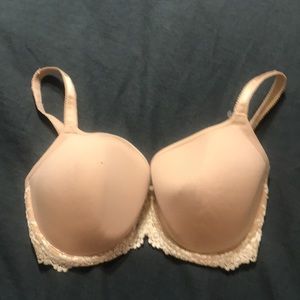 Wacoal Embrace Lace bra 32DDD New no tag